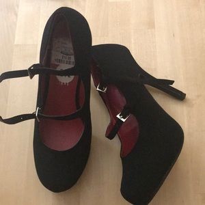Madeline Girl close toed shoes